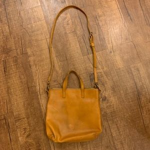 Able commuter crossbody